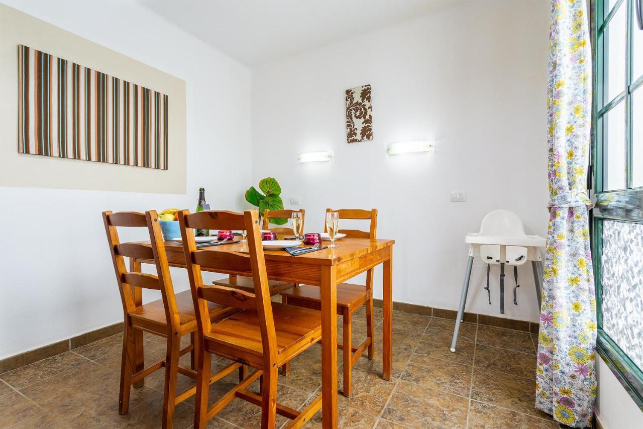 Casa Lili - Shared Pool - Close To Seafront Promenade - Sea Views From Upper Terrace Punta Mujeres Eksteriør billede